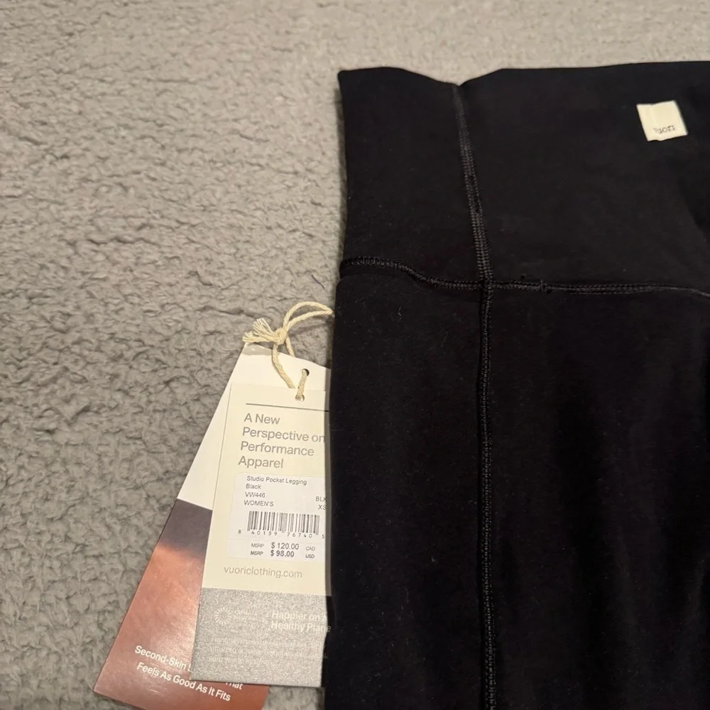 Vuori  Studio Pocket Legging Color Black Size XS VW466 - Picture 8 of 15